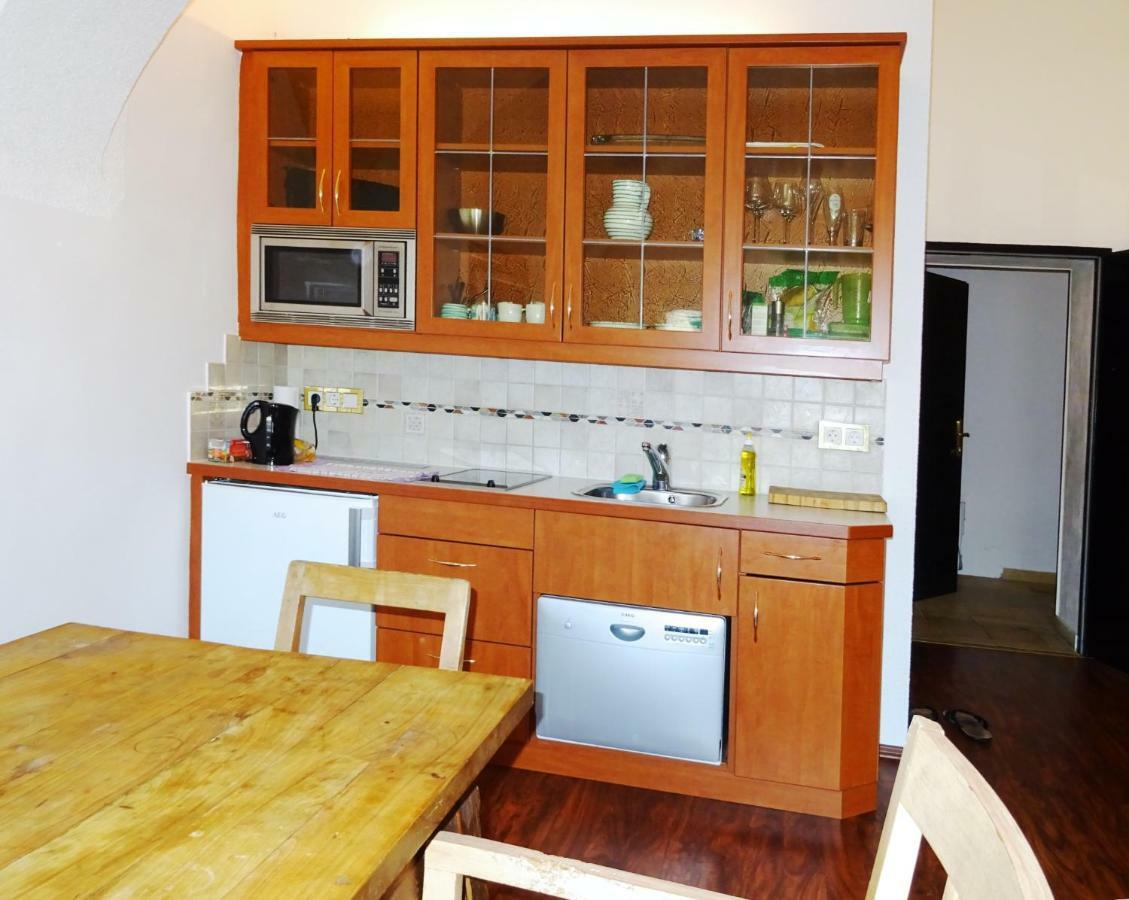 Gewoelbezimmer Am Marktplatz Gmunden Kültér fotó